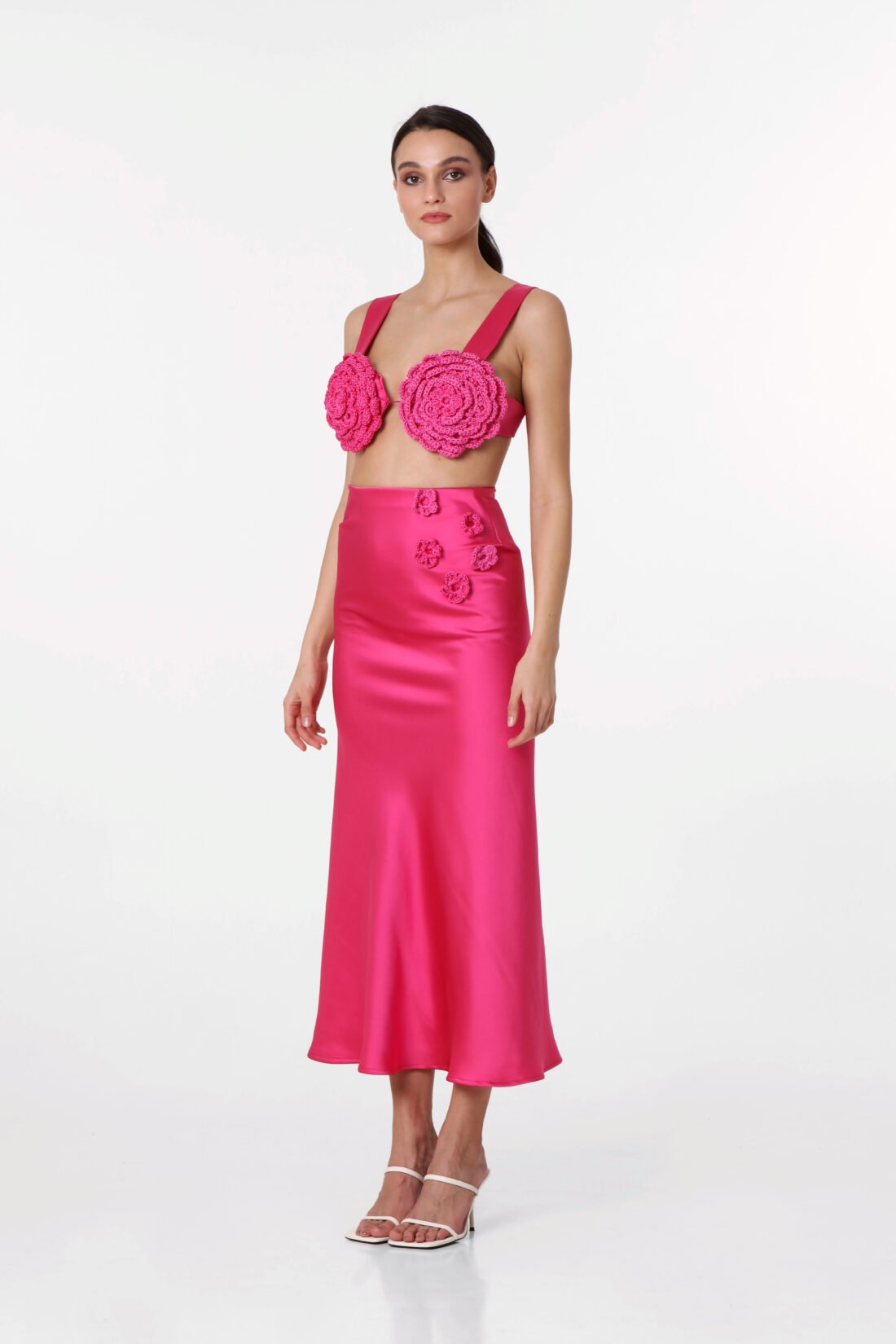 SATIN PINK HANDMADE FLORAL SET